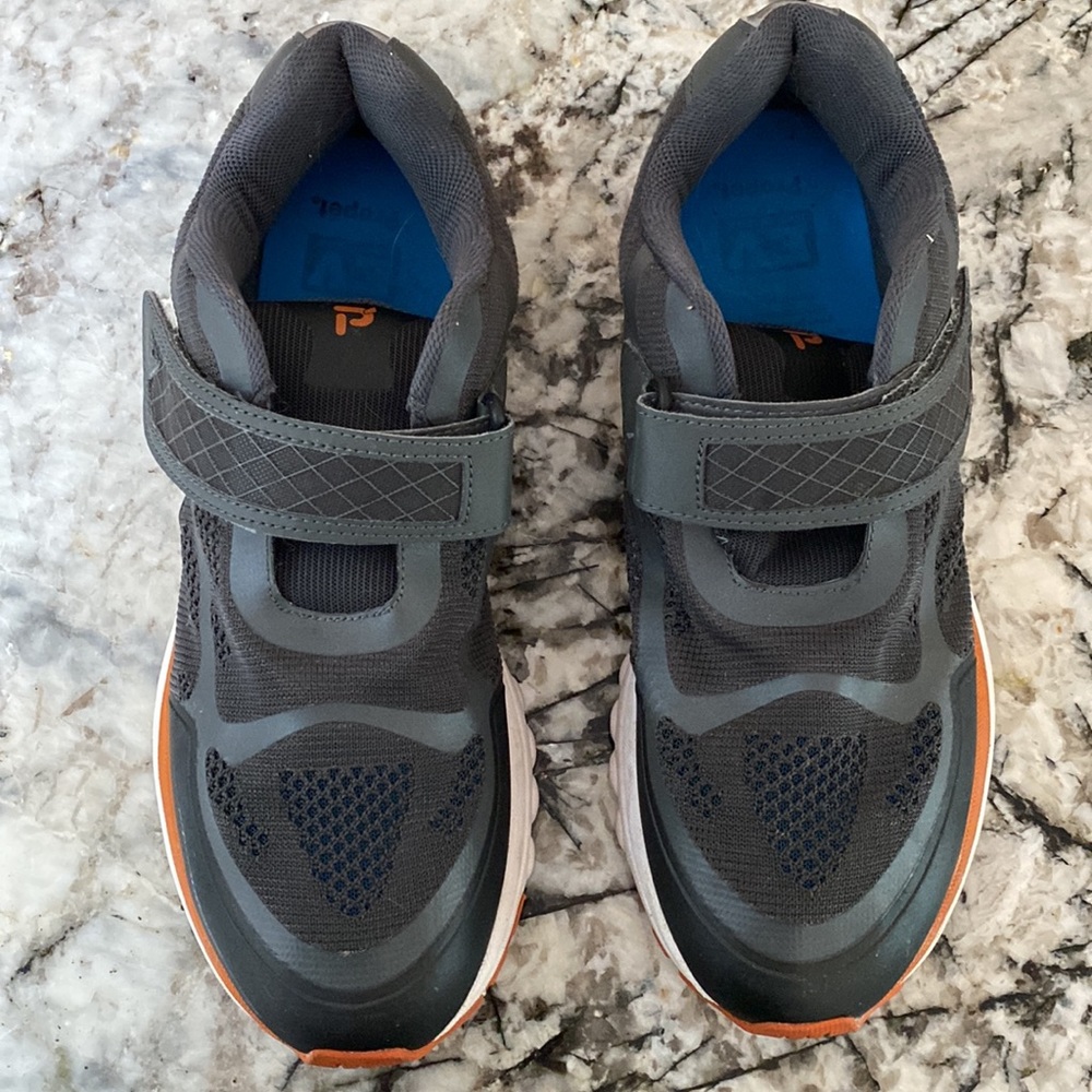 Propet Adaptive Athletic Shoes - Men’s size 13